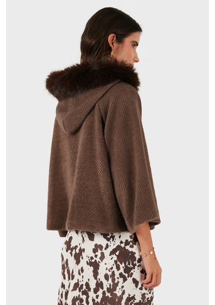 Via Dante Oversize Yumuşak Tüylü Kapüşon Truvakar Kollu Mont Bayan Mont 690920 modelleri