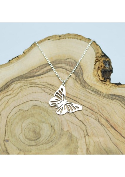 Kelebek Figürlü 925 Ayar Gümüş Kadın Kolyesi