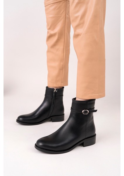 Nancy Model Hakiki Deri Kalın Topuklu Yandan Fermuarlı Tokalı Günlük Kadın Bot