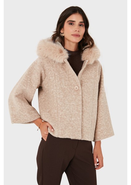 Via Dante Oversize Yumuşak Tüylü Kapüşonlu Truvakar Kol Astarlı Mont Bayan Mont 690919