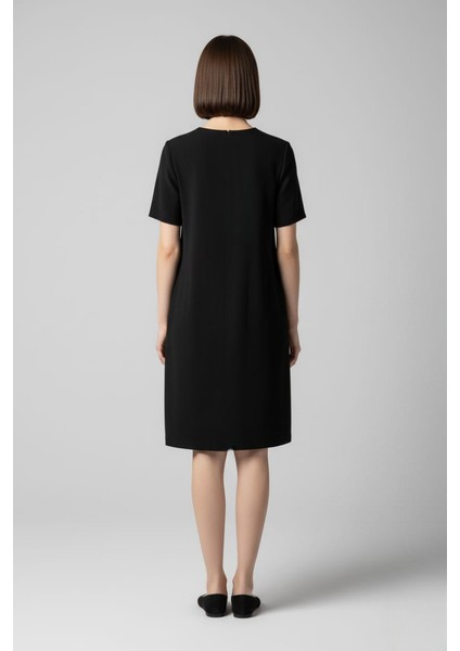 Kadın Kısa Kollu Cep Görünümlü Bisiklet Yaka Büyük Beden Elbise