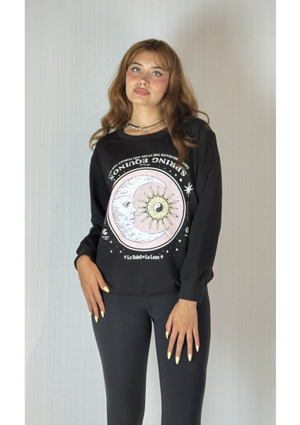 Kadın Bisiklet Yaka Baskı Detaylı Sweatshirt fırsatları