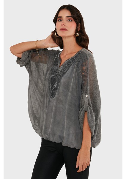 Via Dante Oversize V Yaka Pul Dantel Detaylı Bluz Bayan Bluz 690822