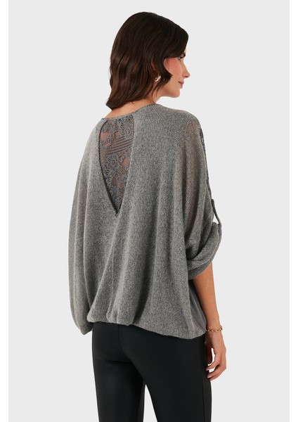 Via Dante Oversize V Yaka Pul Dantel Detaylı Bluz Bayan Bluz 690822 modelleri