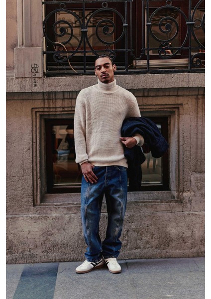 Erkek Oversize Balıkçı Yaka Boğazlı Kazak Bej modelleri