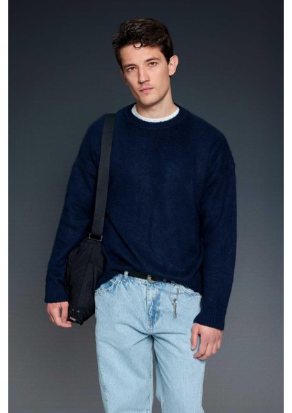 Erkek Oversize Yumuşak Dokulu Kazak Lacivert