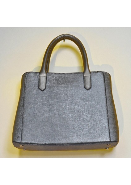 Kadın Zincir Detaylı Şık El ve Omuz Çantası – Klasik Modern Tasarım fiyatları