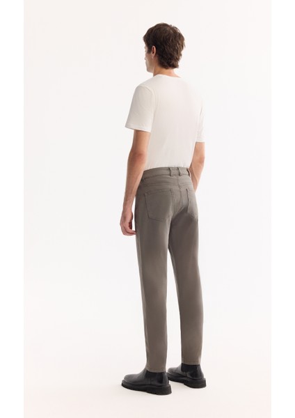 Erkek Gri Haki Klasik Bel Soft Touch Pamuklu Slim Fit Pantolon B003038