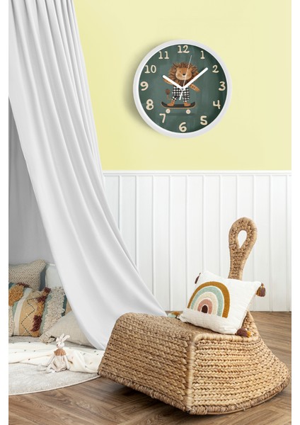 Kaykay Yapan Sevimli Aslan Çocuk Odası Modern Duvar Saati - 30CM - Önü Camlı Beyaz Kasa fiyatları