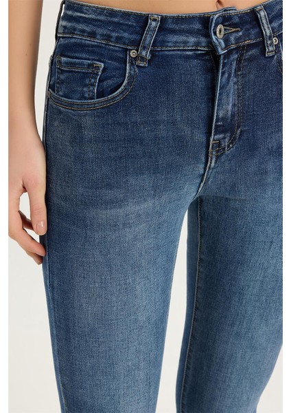 Geniş Ekli Jean Pantolon fırsatları