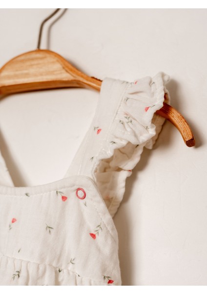 Desenli Müslin Bluz Şort Bebe Takımı fırsatları