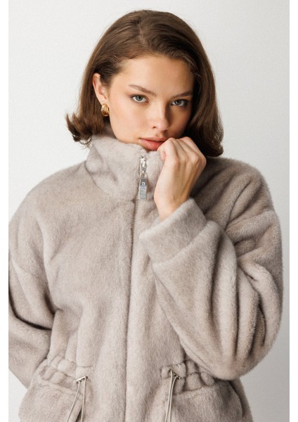 Dik Yaka Peluş Mont 6103-26K modelleri