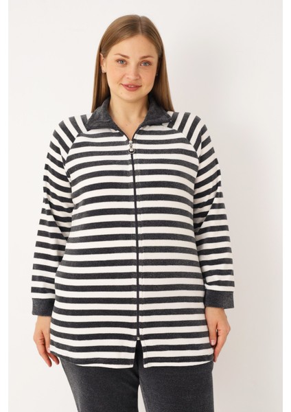 Çizgili Uzun Kollu Cepli Pamuklu Kadife Fermuarlı Balıkçı Yaka Kadın Büyük Beden Eşofman Takımı modelleri