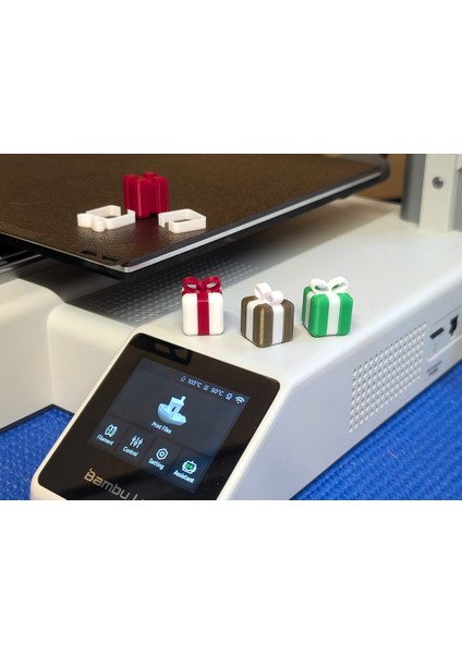 Mini Hediye Kutusu Dekoru – 10’lu Set (1.5 Cm) – Karışık Renk