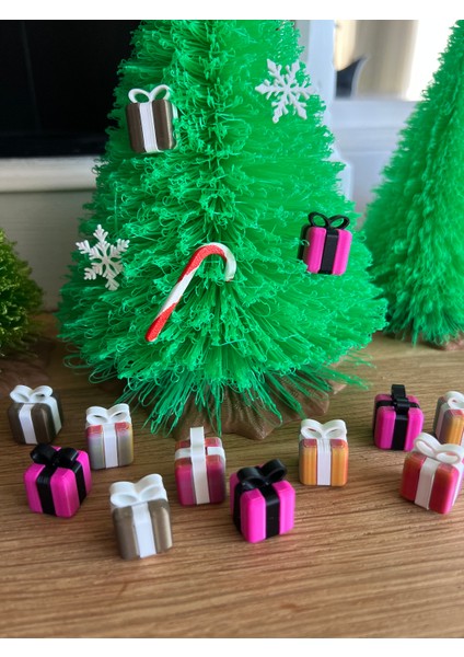 Mini Hediye Kutusu Dekoru – 10’lu Set (1.5 Cm) – Karışık Renk modelleri