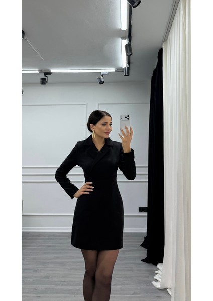 Siyah Düğme Detaylı Kısa Boy Dokuma Ceket Elbise indirimleri