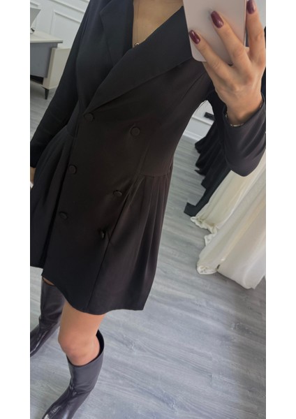 Kruvaze Kesim Pile Detaylı Ceket Elbise - Siyah