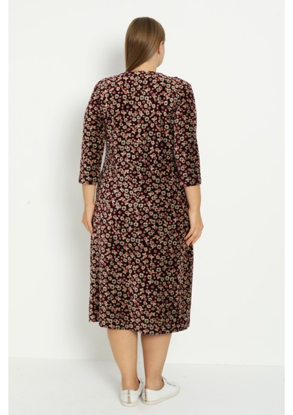 Koyu Kahve Çiçek Desenli Pamuklu Kadife Fermuarlı Cepli Biyeli Truvakar Kollu Büyük Beden Elbise