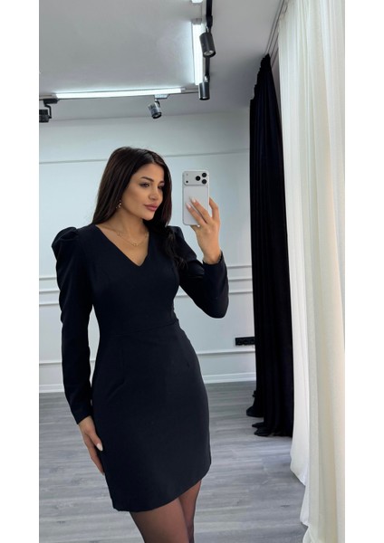 Siyah V Yaka Balon Kol Kısa Boy Dokuma Elbise fiyatları