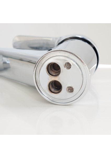 Banora Liza, Krom Küçük Lavabo Bataryası, Paslanmaz Pirinç Gövde, Su Tasarruflu Perlatörlü Musluk