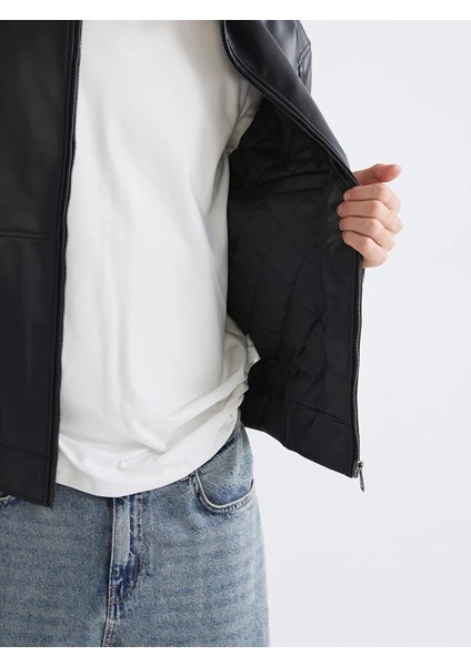 Xsıde Siyah Rahat Kalıp Biker Yaka Erkek Deri Görünümlü Ceket fırsatları