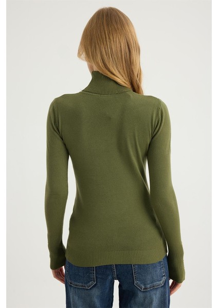 Balıkçı Yaka Perçinli Triko indirimleri