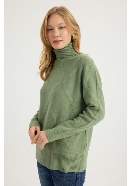 Balıkçı Yaka Simli Triko fiyatları