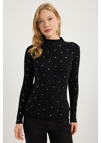 Dik Yaka Ayna Taşlı Triko