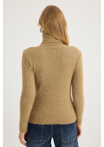 Balıkçı Yaka Triko indirimleri