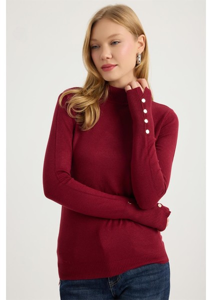 Dik Yaka Perçinli Triko