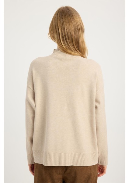 Yivli Dokuma Dik Yaka Triko indirimleri