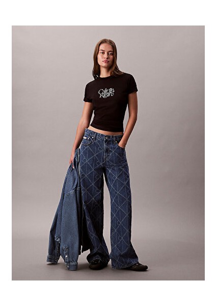 Kadın Fitted Script T-Shirt fiyatları