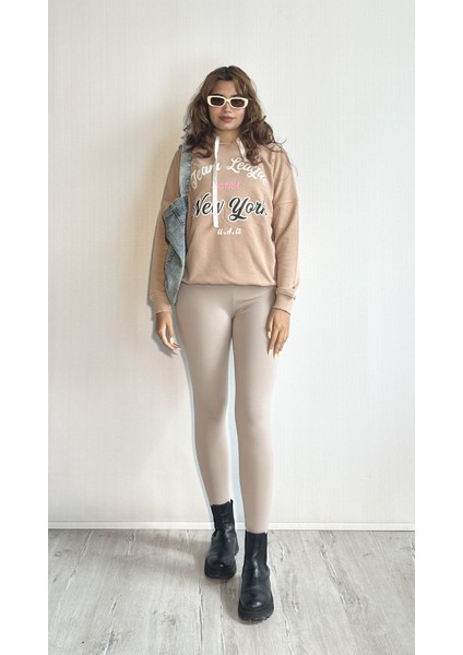 Kadın Kapüşonlu Baskı Detaylı Uzun Kol Oversize Sweatshirt indirimleri