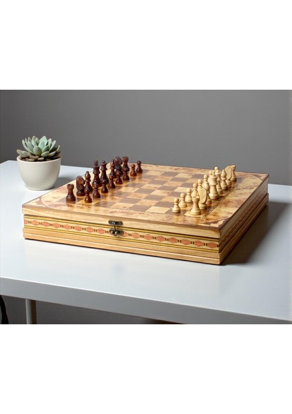 El Yapımı Lüks Nakış Işlemeli Doğal Ahşap Sandıklı Premium Satranç Takımı 45X45 Cm. Hediyelik Set 2