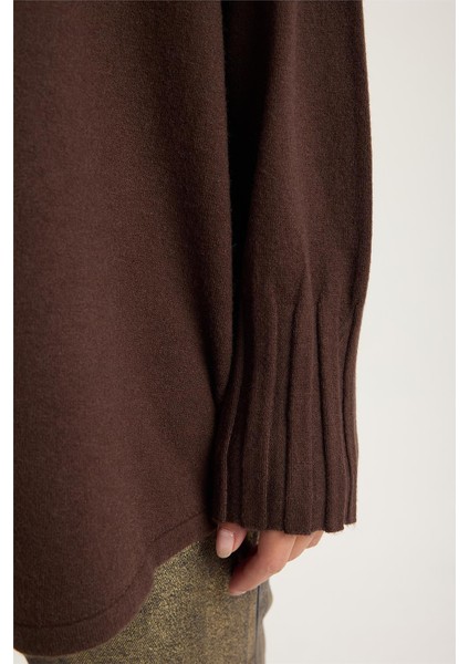 Yuvarlak Yaka Triko fırsatları