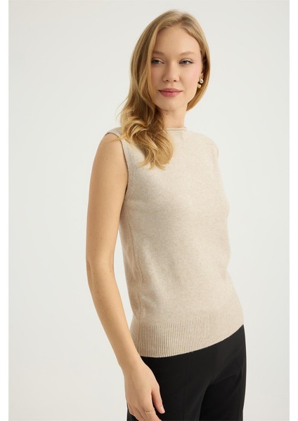 Kolsuz Kıvrık Yaka Triko modelleri