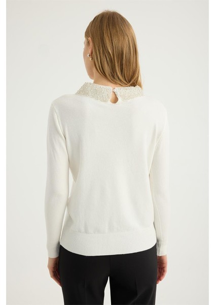 Boncuklu Yakalık Triko indirimleri