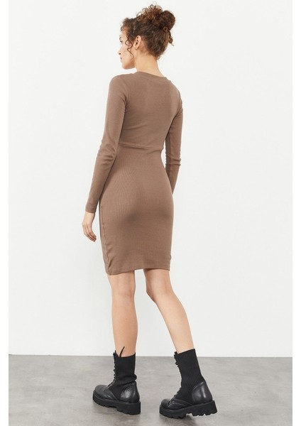 Yake Store Bej Kaşkorse Triko Dar Kalıp Kruvaze Yaka Kadın Elbise - 97118 fırsatları