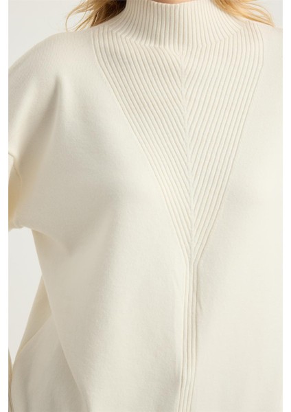 Yivli Dokuma Dik Yaka Triko fırsatları