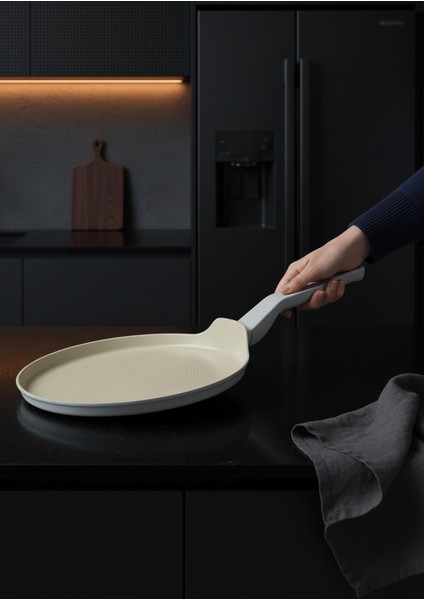 Swiss Crystal Light Grey Krep Tavası 25 cm