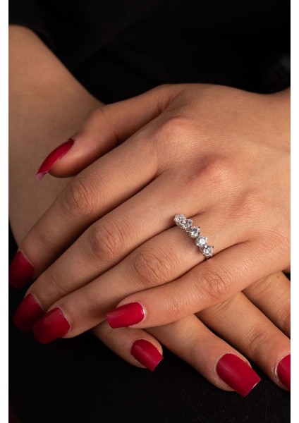 14 Ayar Beyaz Altın Beştaş Yüzük fiyatları