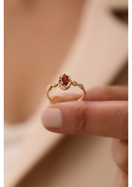 14 Ayar Altın Taşlı Yakut Yüzük modelleri