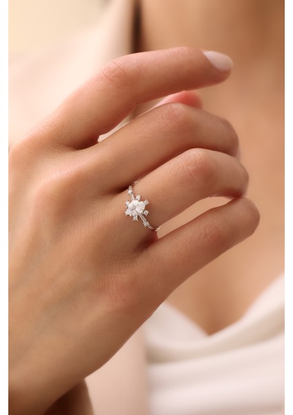 14 Ayar Altın Lotus Baget Yüzük