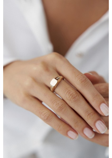 14 Ayar Altın Taşlı Geometrik Yüzük