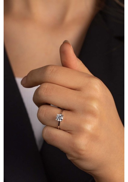 14 Ayar Altın V Kesim Tektaş Yüzük