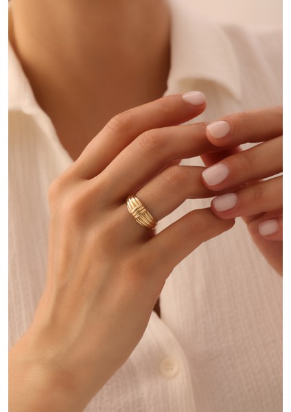 14 Ayar Altın Modern Yüzük