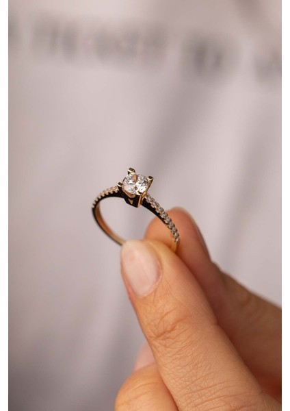 14 Ayar Altın Taşlı Tektaş Yüzük fırsatları