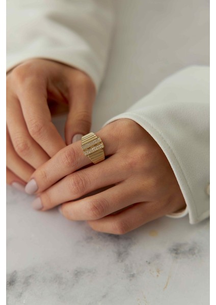 14 Ayar Altın Taşlı T Yüzük modelleri