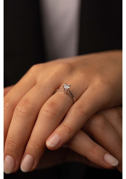 14 Ayar Altın V Kesim Tektaş Yüzük fırsatları