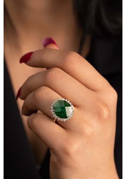 14 Ayar Altın Zümrüt Taşlı Yüzük